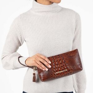 Nwot Brahmin Kayla-Pecan Melbourne Clutch/Wristlet Croc Embossed Leather